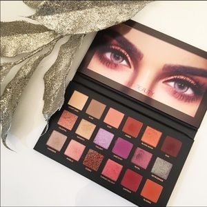 HUDA BEAUTY DESERT DUSK PALETTE